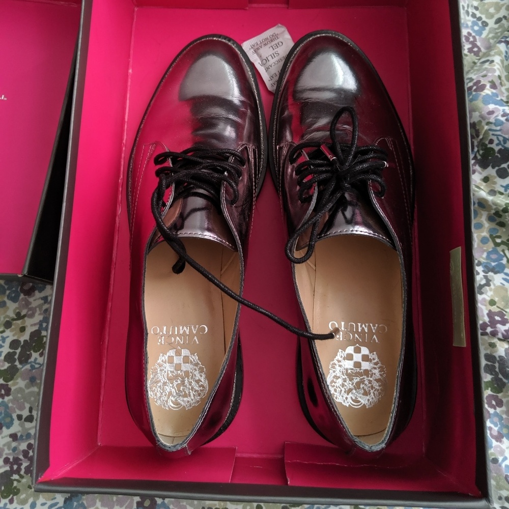 NEW Vince Camuto Ciana Silver Metallic Oxfords 7.5